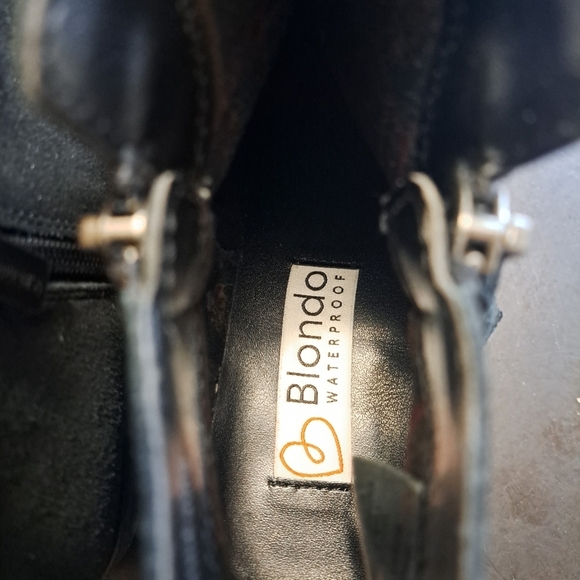 Blondo Linda Black Suede Ankle Boot   Size 7.5 - Picture 8 of 13